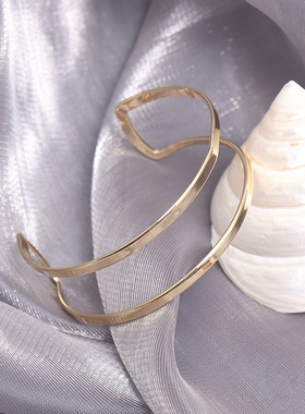 日韩气质小众设计合金女手镯