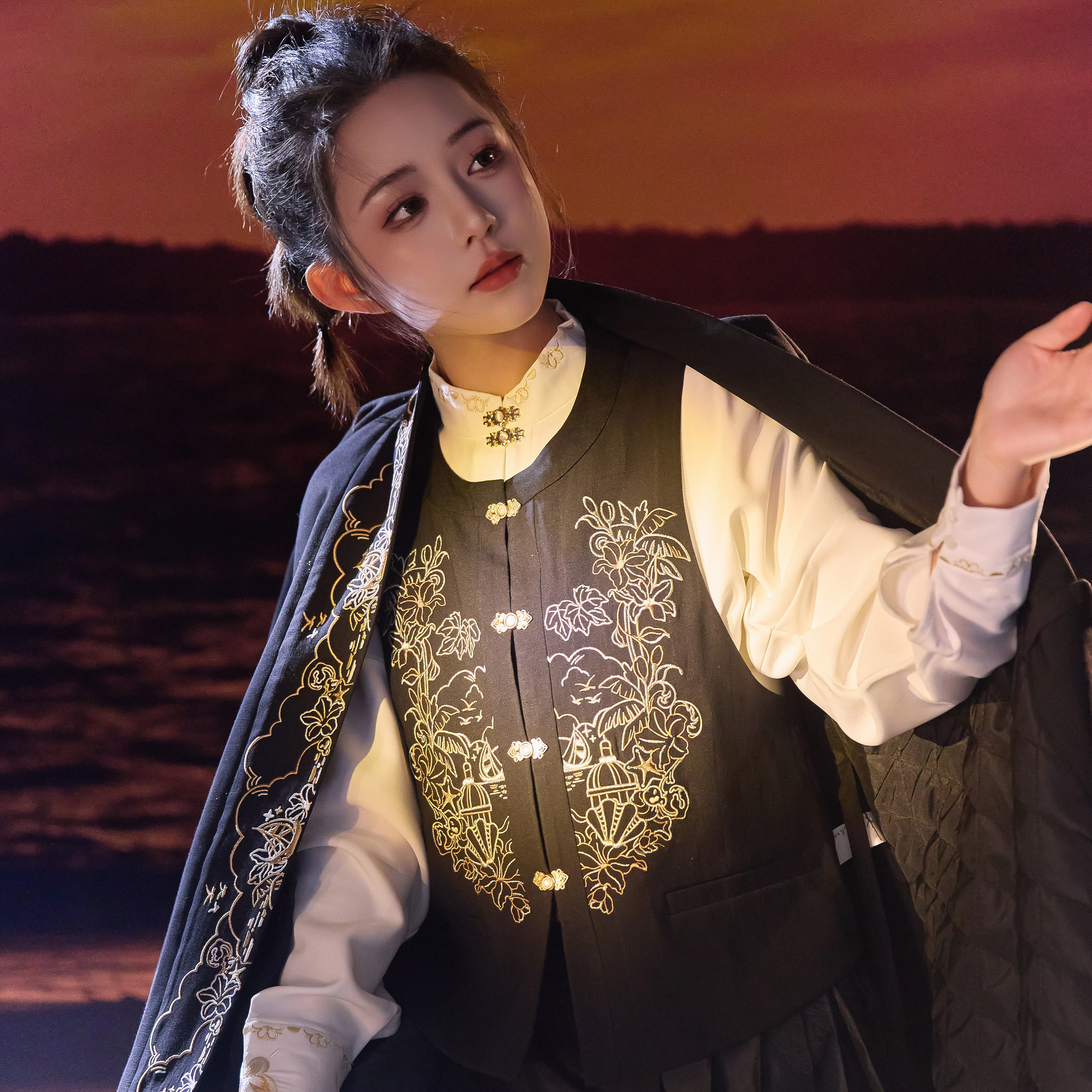 花朝记｜夜航船｜明制汉服圆领比甲绣花藏青黑色条纹纯色百搭日常,淘宝优惠券,粉丝福利购,淘宝优惠卷