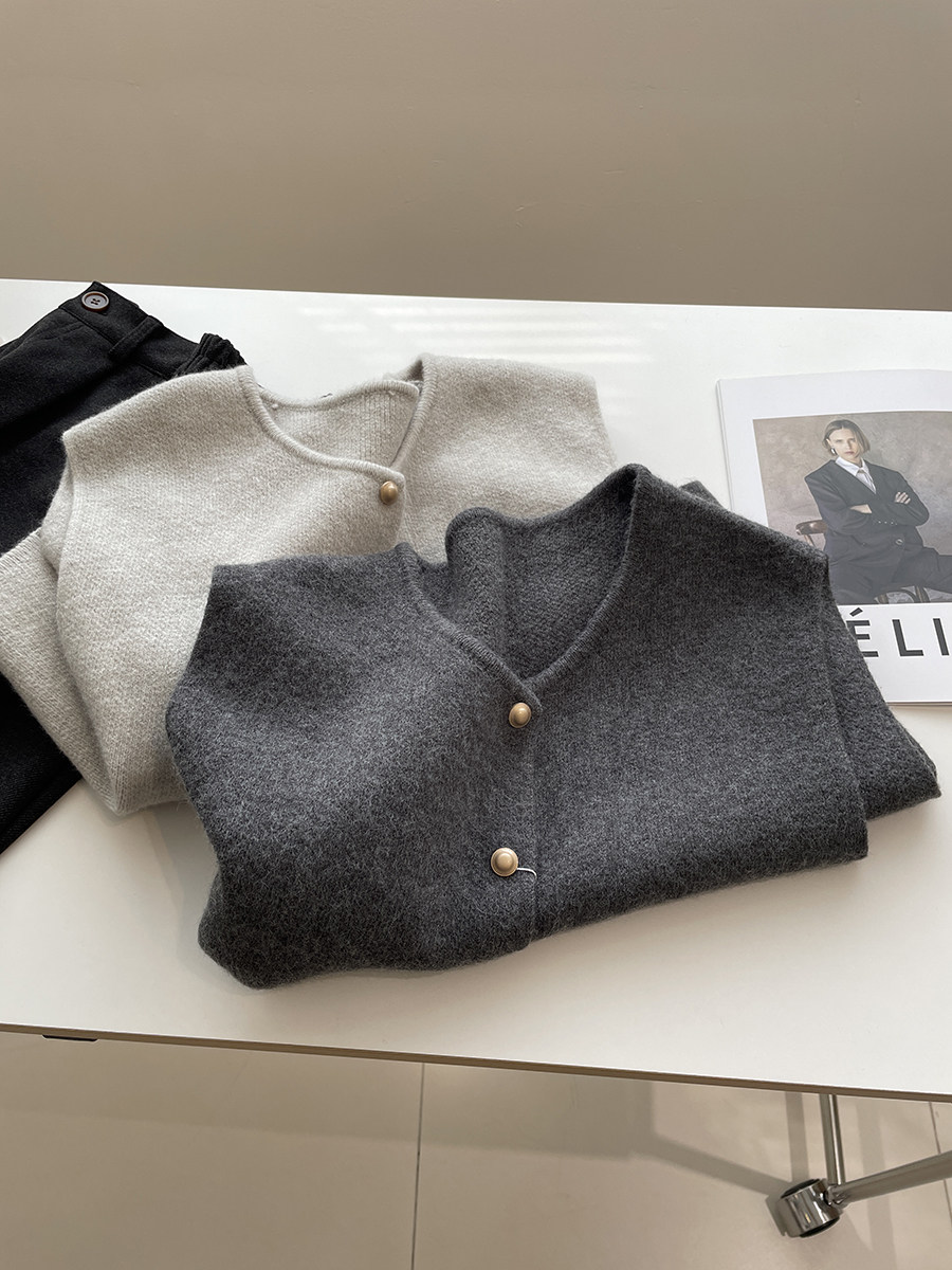 韩系气质金扣针织马甲！秋冬温柔软糯外搭毛衣背心纯色叠穿上衣女,淘宝优惠券,粉丝福利购,淘宝优惠卷