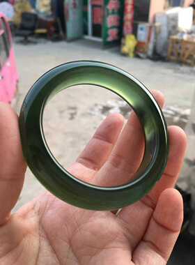 口径手镯深绿色天然岫玉