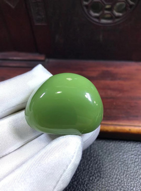 和田玉椴树林析木绿河磨玉白皮料原石重48克玉净如水没有结构