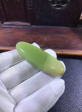 和田玉东北透闪石玉黄绿肉原石析木黄绿河磨玉吊坠挂坠纯天然23克