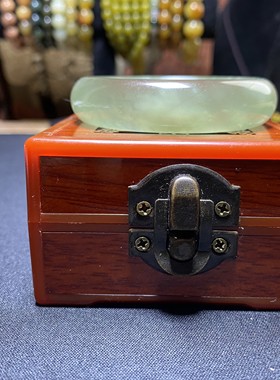 纯天然岫玉精品绿冰手镯，起荧光，少量微棉，52圈口，大漏