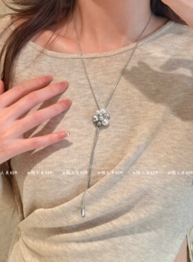 银色珍珠花朵流苏长款毛衣链女