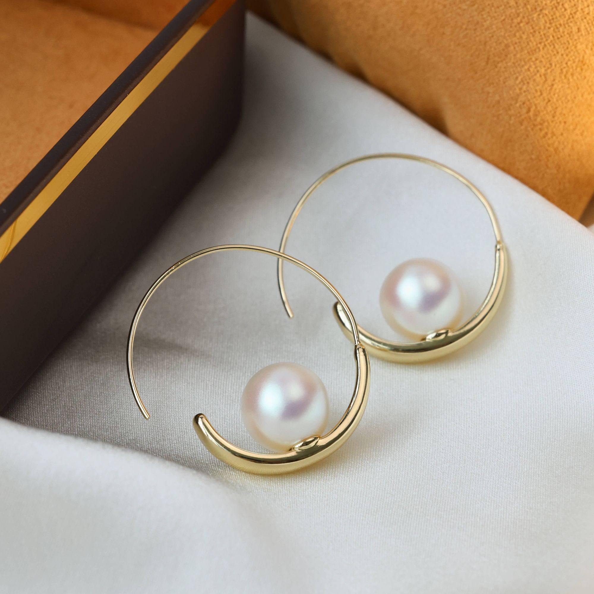 简约C形悬月耳圈气质名媛轻奢复古法式经典设计感,淘宝优惠券,粉丝福利购,淘宝优惠卷