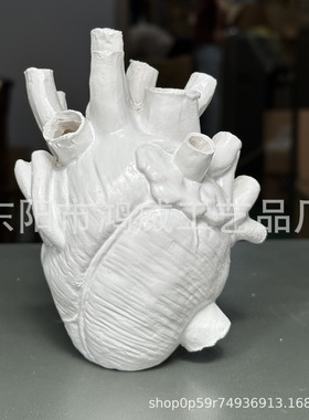 新款心脏花盆插花家居桌面庭院户外装饰树脂工艺品雕像摆件