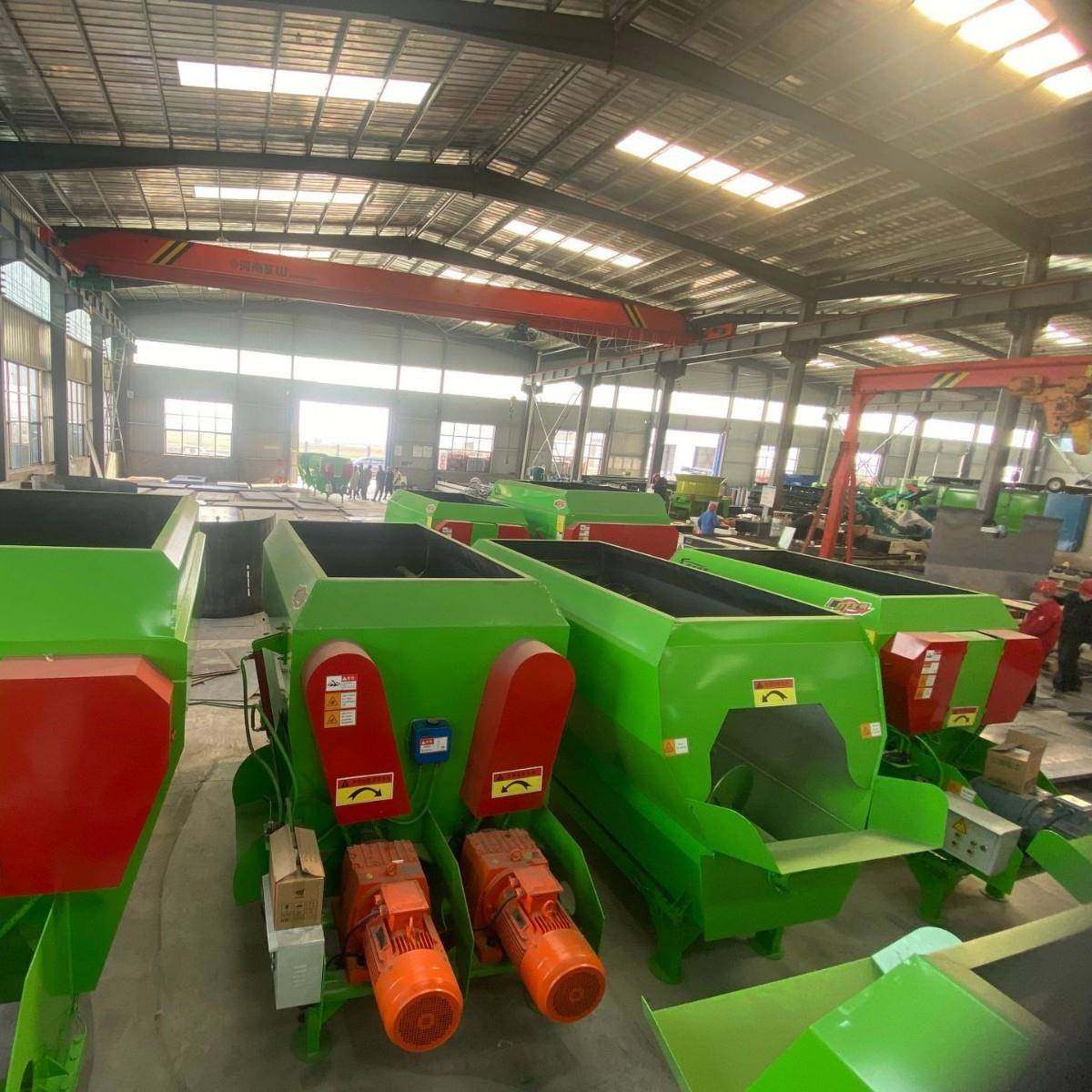 牵引式TMR全日粮混合机卧式双轴TMR拌草机养牛场稻草饲料搅拌机,淘宝优惠券,粉丝福利购,淘宝优惠卷