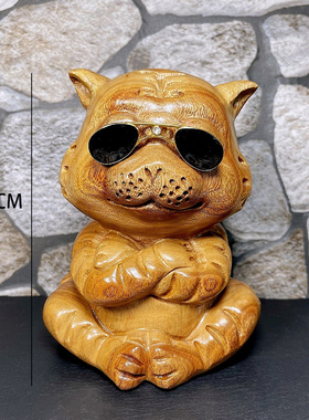 炫酷戴墨镜木雕小老虎桌面摆件