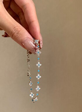 小红书爆款爆闪四叶草满钻手链时尚简约轻奢小众设计感花朵手饰品