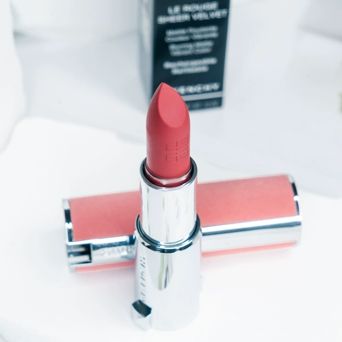 Givenchy Givenchy Gogh Dingxie Xianxiang Fairy Fan Discioning Red Lipstick N17 N27 N37 Long -Trasting Color