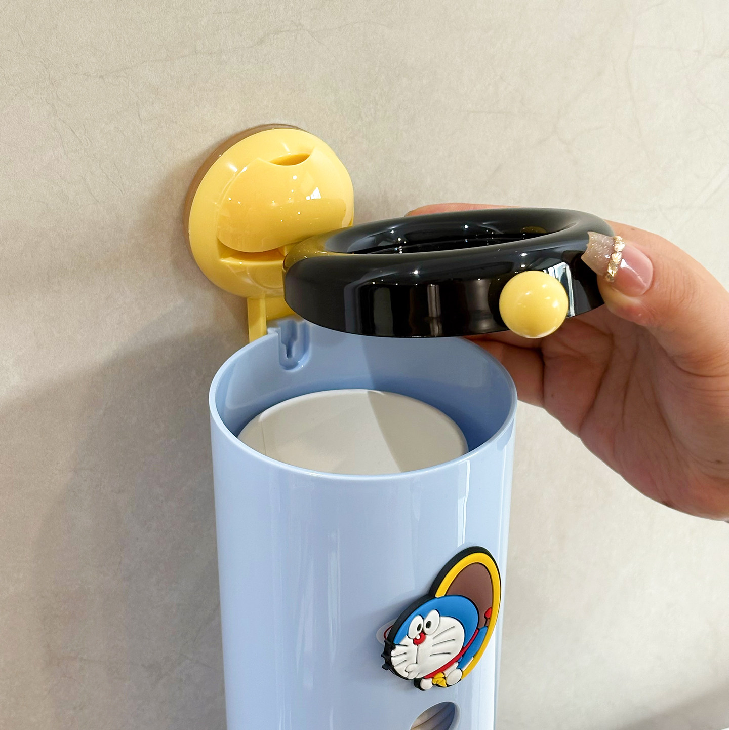 高颜值一次性杯子收纳架壁挂家用取杯器吸盘饮水机纸杯架防尘神器,淘宝优惠券,粉丝福利购,淘宝优惠卷