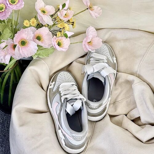 球鞋定制 Nike Dunk Low 芭蕾少女 丝带 优雅 女子低帮休闲板鞋 - 图2