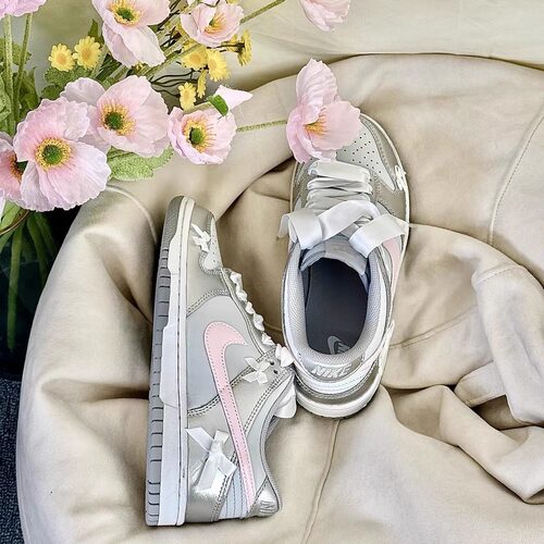 球鞋定制 Nike Dunk Low 芭蕾少女 丝带 优雅 女子低帮休闲板鞋 - 图1