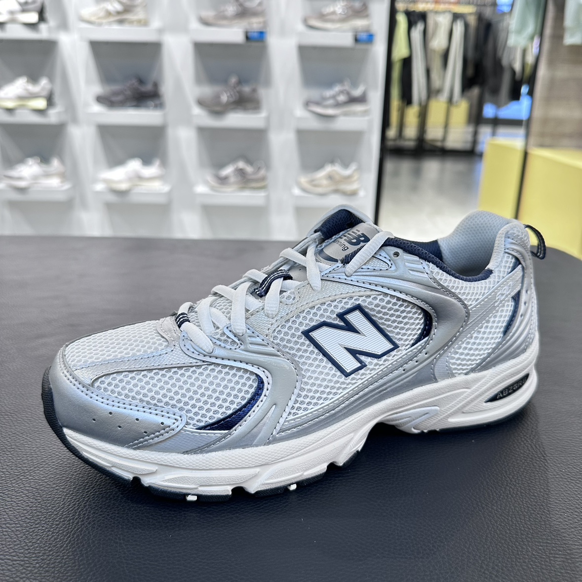 NEW BALANCE NB530系列白银复古老爹鞋运动休闲跑步鞋MR530SG KA - 图1