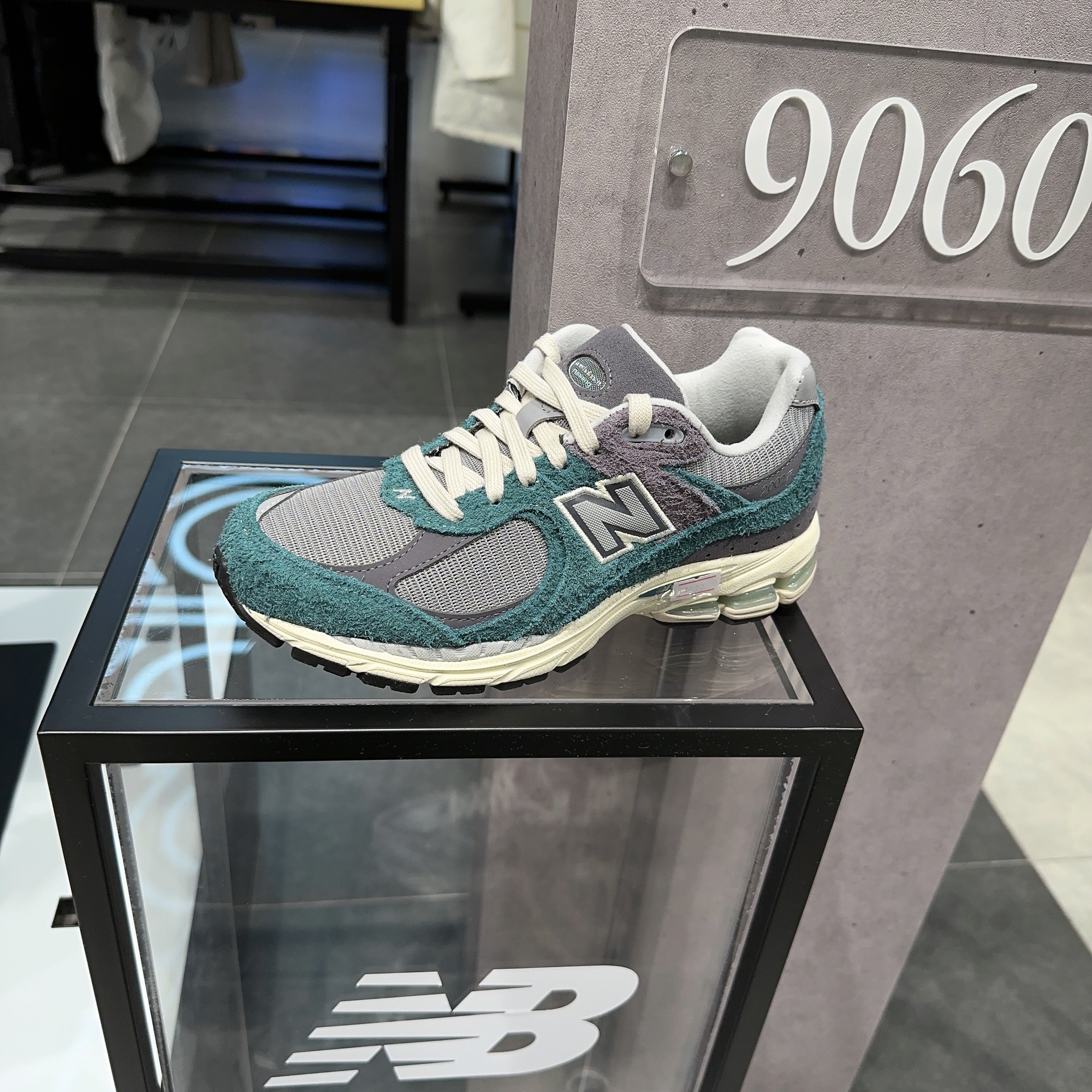 NEW BALANCE NB2002系列男女复古潮流白搭休闲运动鞋M2002RAW/REM-图2