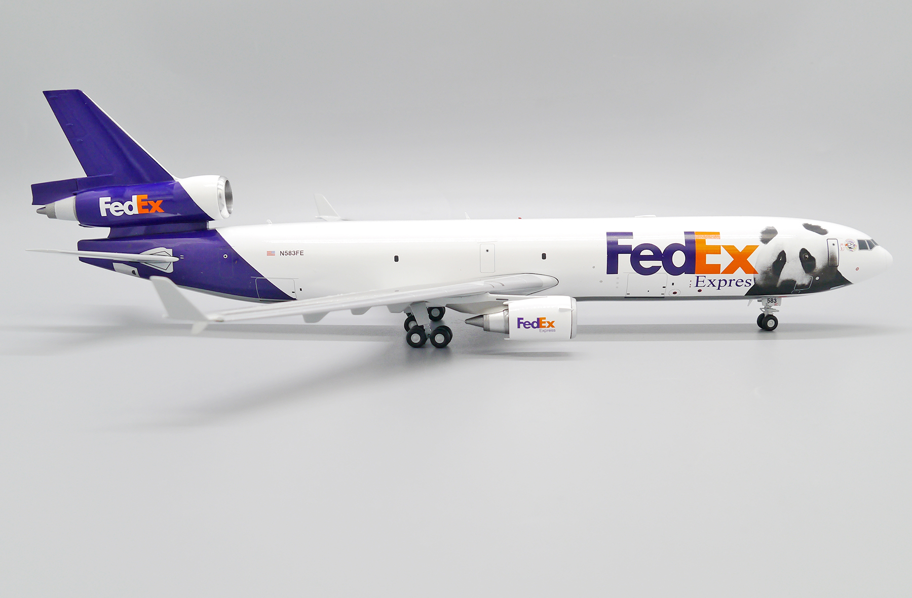 JC Wings XX2283 联邦快递 MD-11F N583FE 熊猫 1:200 合金模型 - 图1