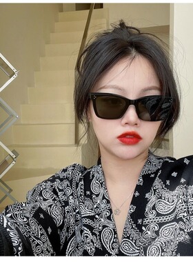 GM新款小方框墨镜女防晒防紫外线太阳眼镜大脸显瘦墨镜街拍旅游潮