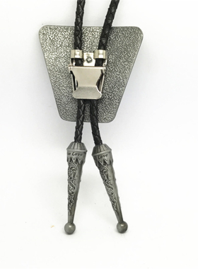 项链男原创设计长款领绳6西南梯形波洛百搭短袖配饰简约复古吊坠