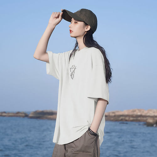 万有引力博物馆|手绘印花短袖T恤女夏季2026新款体恤宽松半袖上衣 - 图3