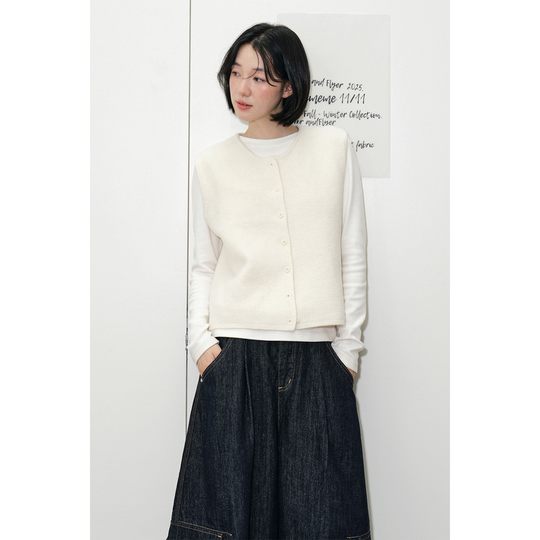 鹿与飞鸟“奶油小方”亲肤混纺纱四色弹力直身小圆领背心上衣7113