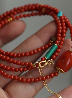 超美的设计天然南红长链天然孔雀石直管纯银鎏金古法配饰原矿松石