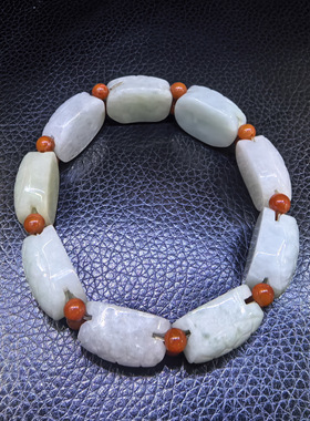 天然翡翠雕刻富甲天下搭配南红圆珠手链简约大气男女都可佩戴