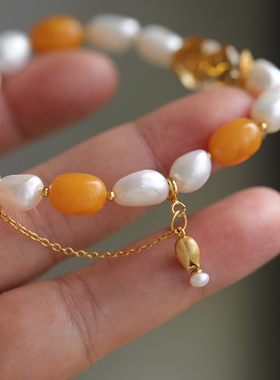 超美的设计天然巴洛克珍珠搭配天然老花蜡枣珠纯银鎏金玉兰花63