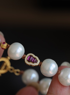 天然淡水珍珠手链搭配纯银鎏金镶嵌紫牙乌葫芦配饰珍珠转环