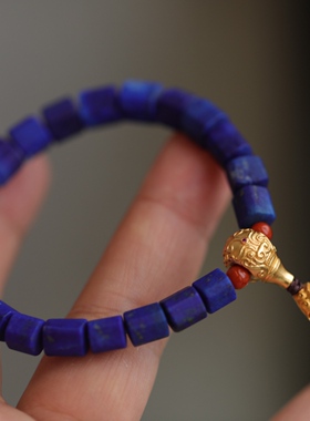 天然青金石原石手链高贵蓝搭配纯银鎏金三通南红配珠蜜蜡黄财神63