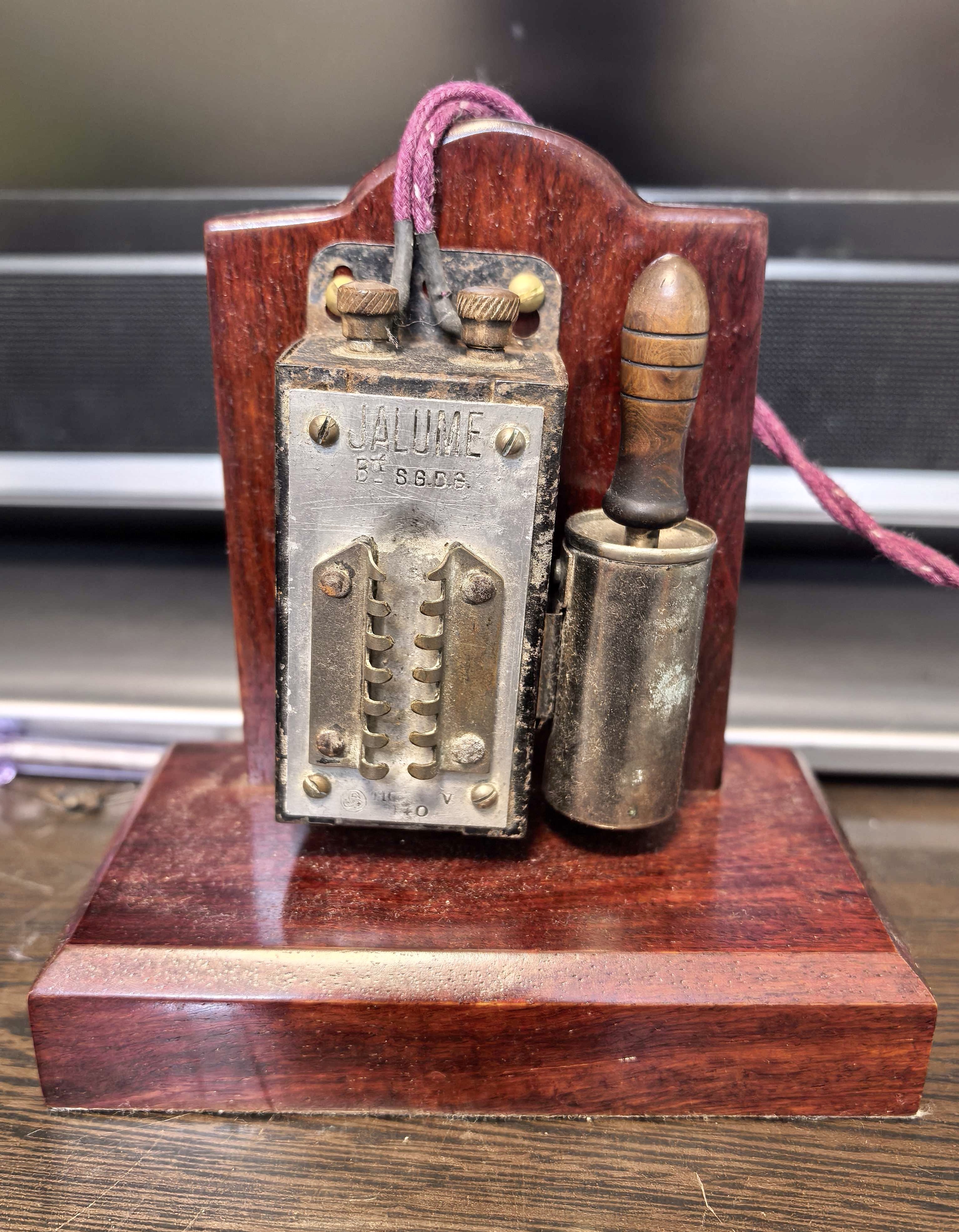 【古董煤油电混合点烟器】上世纪20年代SGDG电弧台式打火机(酷炫) - 图3