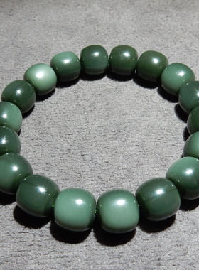 惊呆了方言精品和田玉新疆细腻沙枣青籽料双色12mm老型珠手串w