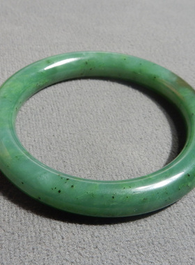 方言和田玉俄料碧玉菠菜绿手镯