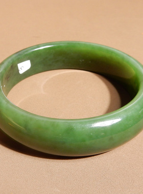 方言和田玉精品俄料老坑碧玉菠菜绿色油润高脂内径58mm手镯子w1