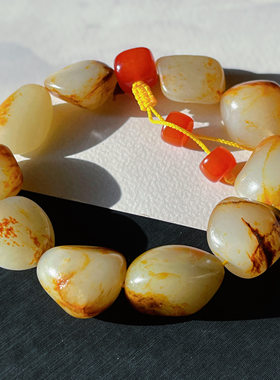 爆火方言和田玉推荐新疆特色玉龙河老熟黄沁皮白玉籽料原石手串w