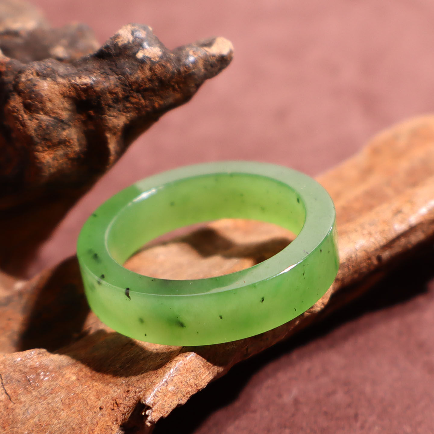 Jade Jubilee Jewelry Hotan Jade Russian Material Laokeng Jasper Yang Green Oily and Delicate 19mm Men's and Women's Ring Ring A9