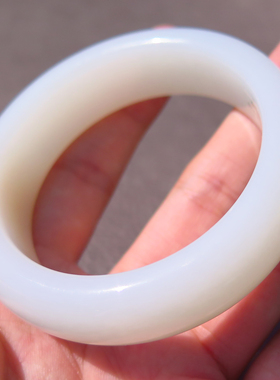 精品方言和田玉俄罗斯老料油润细腻带糖羊脂白玉58mm气质手镯X5