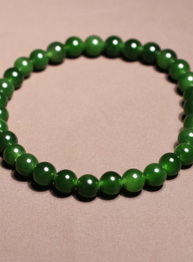 方言和田玉色标级俄料辣绿色碧玉