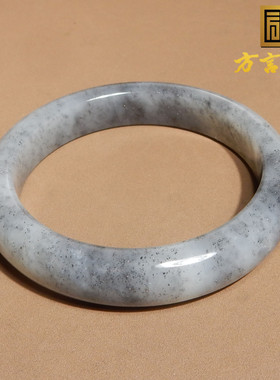 特色级方言品牌和田玉精品新疆意境青花籽料内径卡55mm正装手镯R5