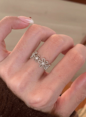 漂亮蕾丝花环甜美银色宽边花朵闪指女小众设计轻奢食指戒新款