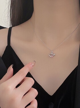 原创设计小清新ins小花朵项链999纯银肌理感小众不规则镶锆吊坠女