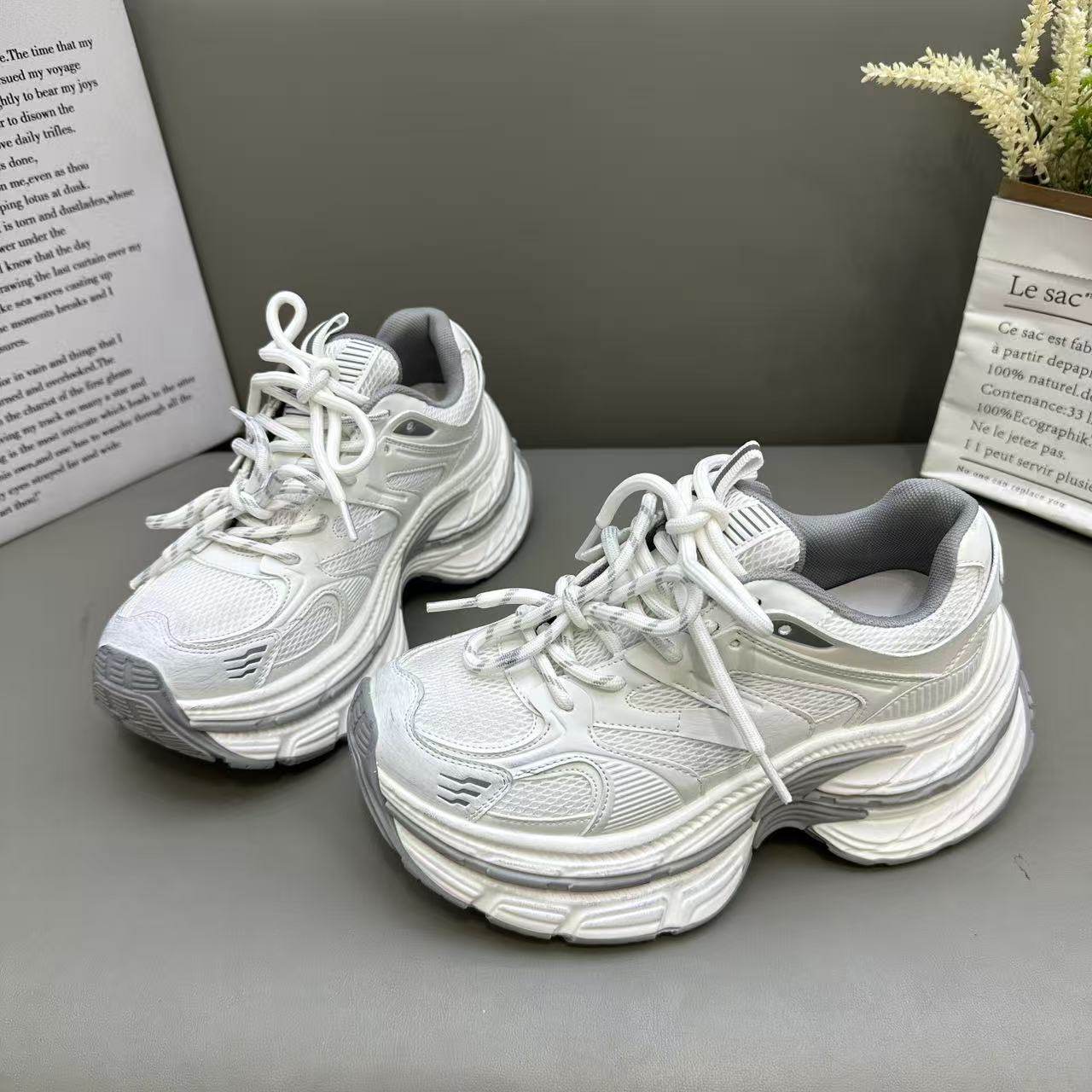 2026年新款厚网透气百搭轻便增高休闲运动鞋女复古做旧小个子单鞋,淘宝优惠券,粉丝福利购,淘宝优惠卷