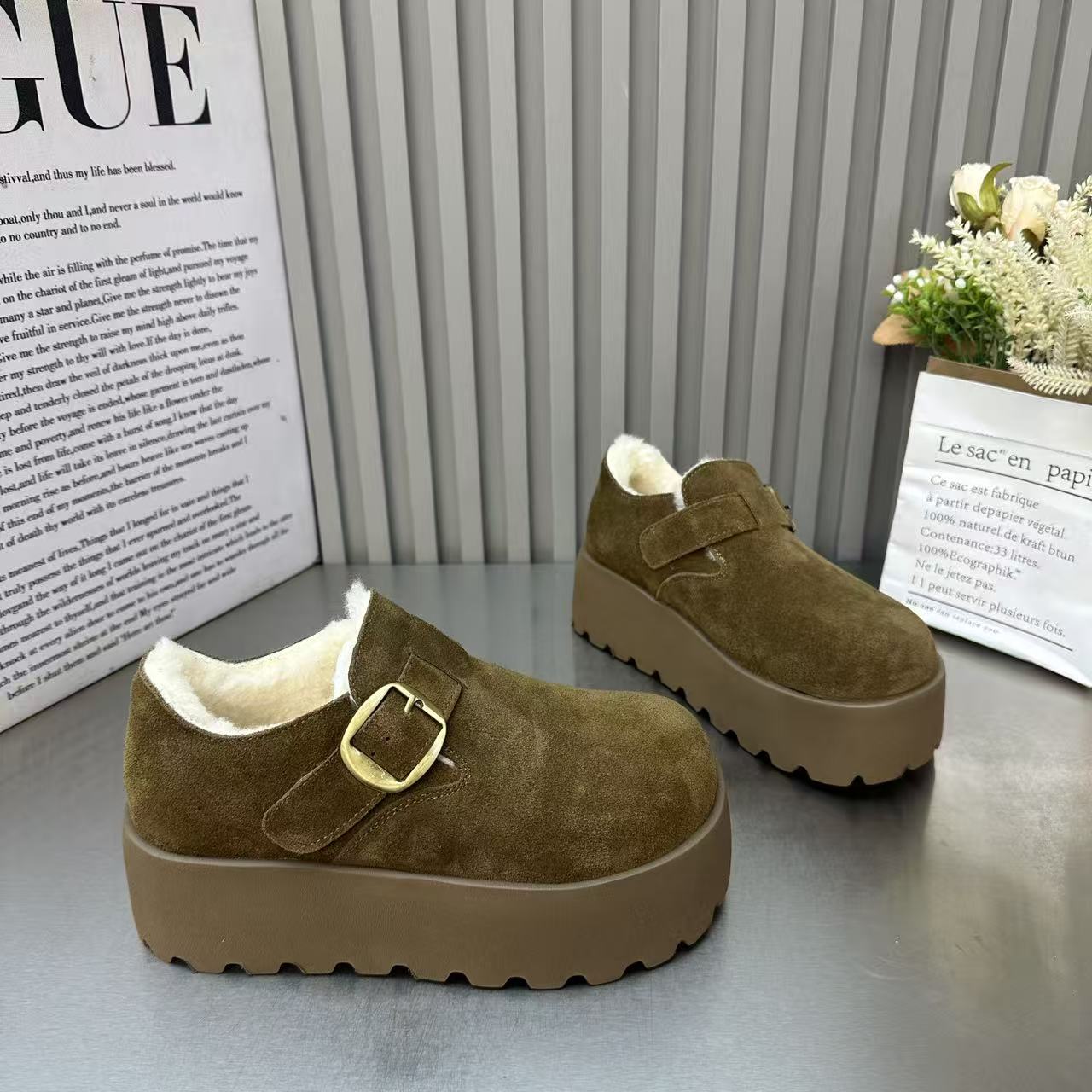 欧货磨砂厚底加绒勃肯鞋女2025冬季新款松糕小个子一脚蹬乐福棉鞋 - 图1