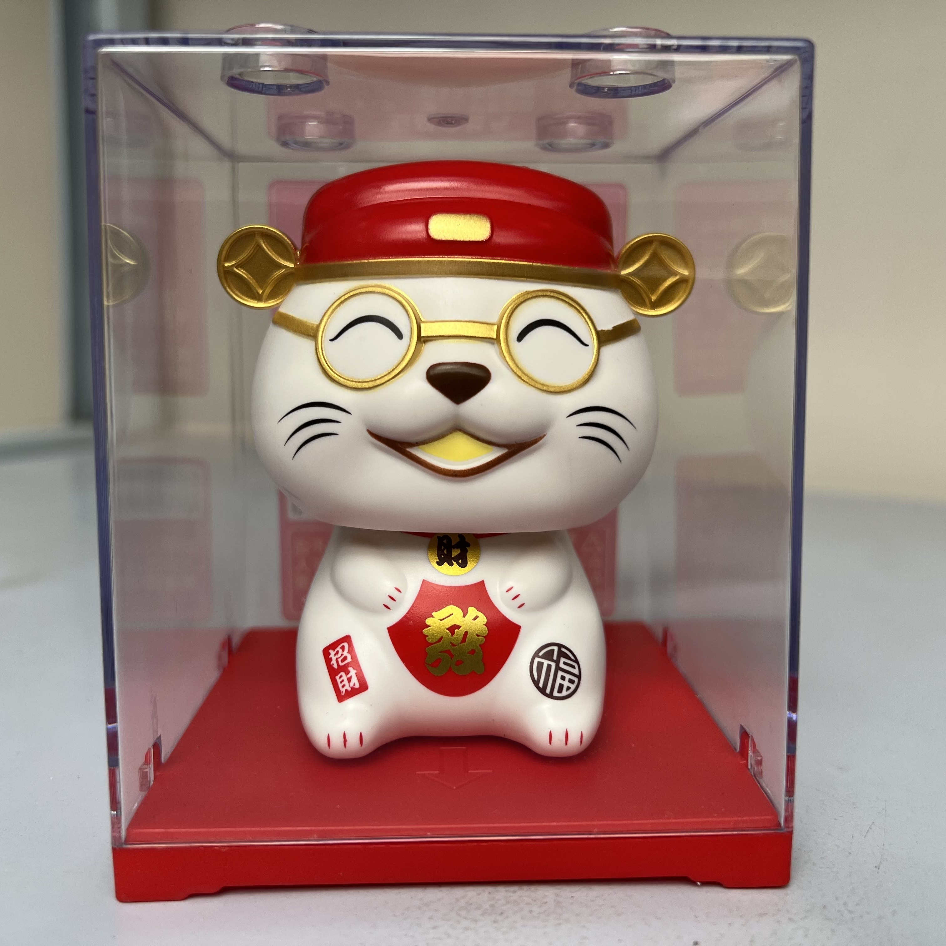 酷炫太阳能点头醒狮摆件车载摇头招财猫喜庆办公室桌面装饰品礼物,淘宝优惠券,粉丝福利购,淘宝优惠卷