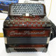 One second brand Bayan accordion is fashionable and small in size