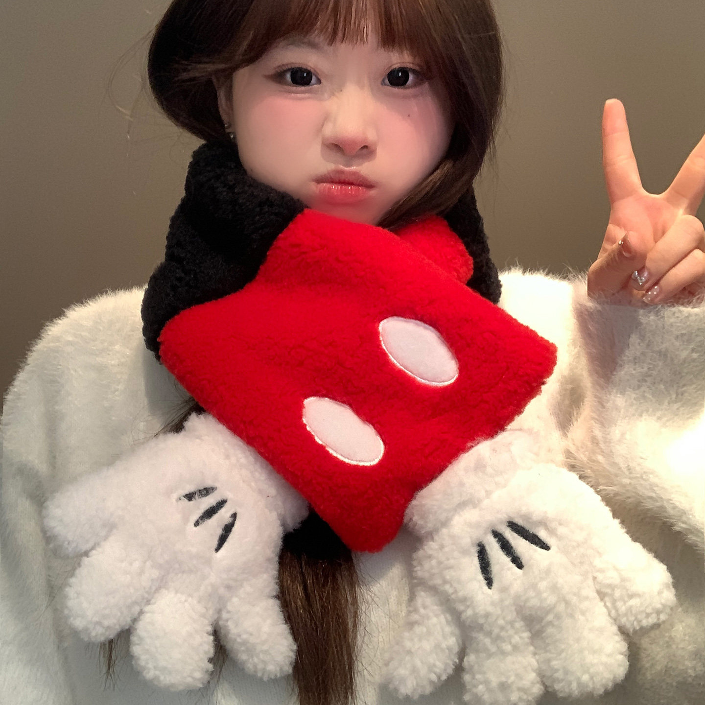 迪士尼可爱米奇保暖围脖女冬加厚骑车防寒交叉护颈小围巾2025新款,淘宝优惠券,粉丝福利购,淘宝优惠卷