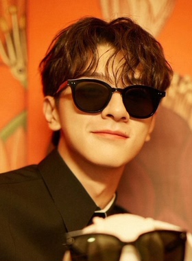 日系复古铆钉黄色太阳镜男女小红书街拍彩色墨镜大脸显瘦凹凸潮