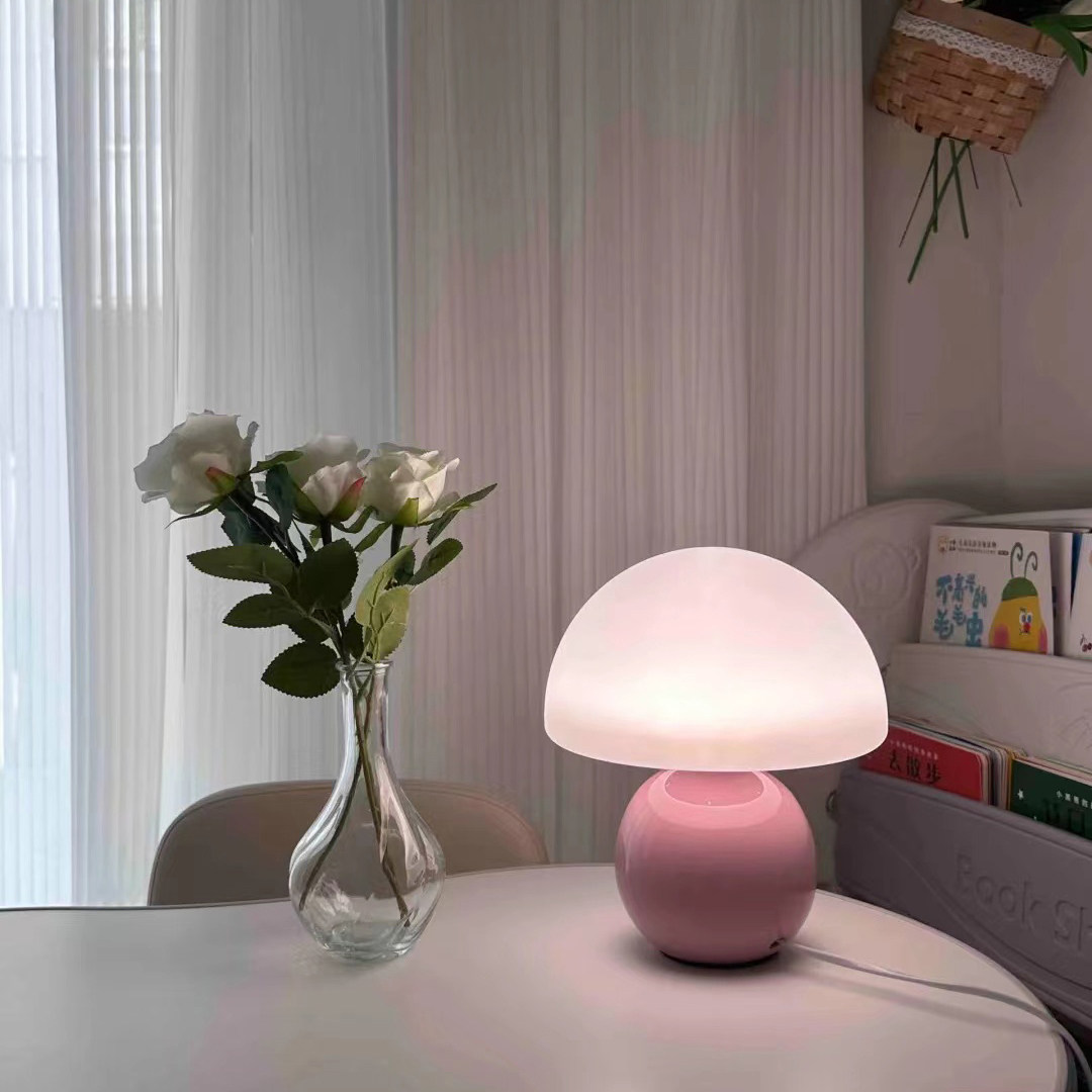 蘑菇台灯奶油风陶瓷护眼出租房卧室床头温馨少女ins风氛围小夜灯