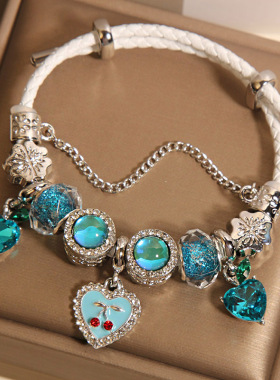 新中式蓝色琉璃珠手链女轻奢小众高级感气质百搭爱心吊坠手串手环