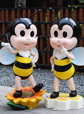 别墅门口陈列仿真卡通落地摆件