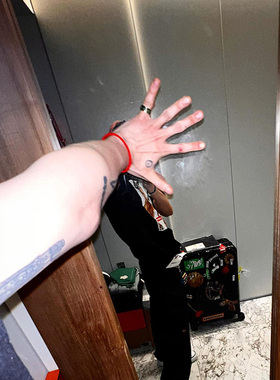 abstractlifeGD权志龙同款